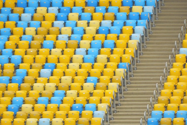 为曼联提供 为曼联提供