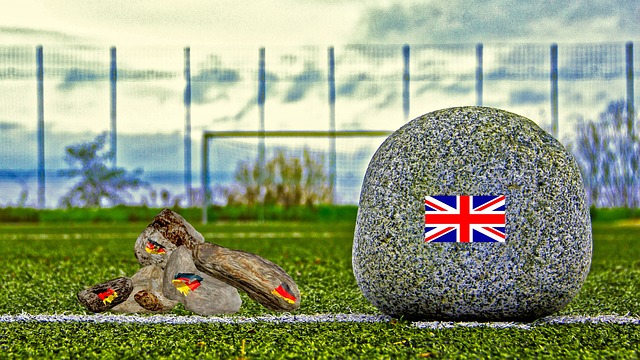 全国铁路今天预计发送旅客1320万人次.