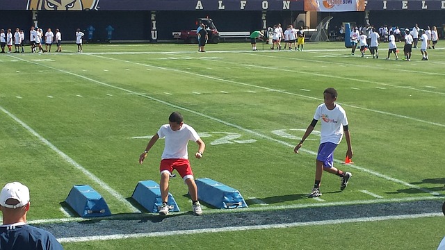 直播吧：上海新外援多诺万-威廉姆斯有望明日首秀！.